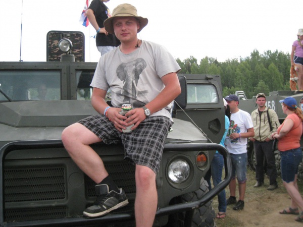 qUyweDERY4w.jpg